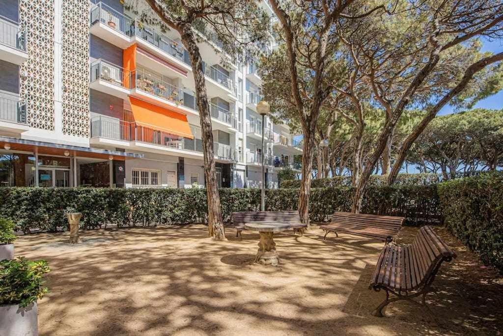 Apartamento Condal Бланес Екстериор снимка
