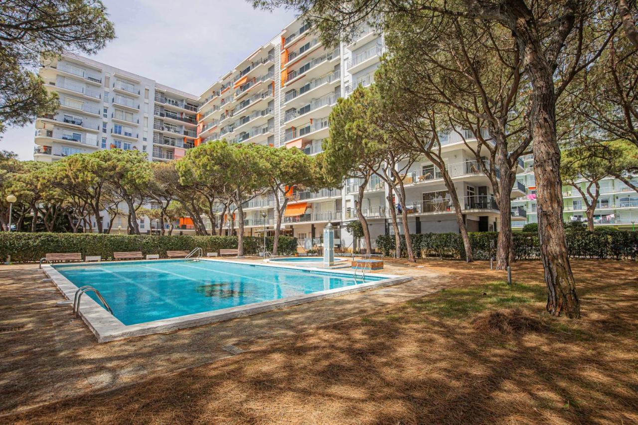 Apartamento Condal Бланес Екстериор снимка